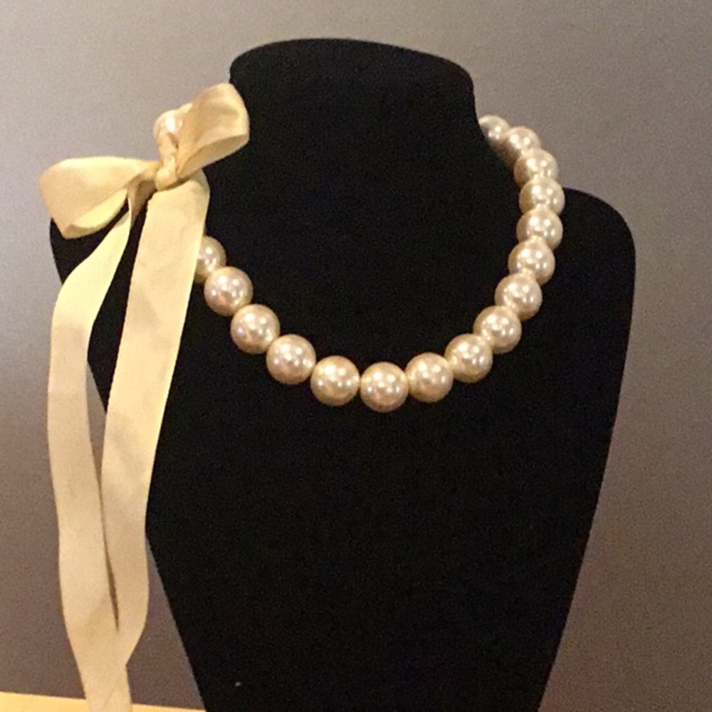 Faux pearl necklace
